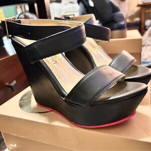 Black Wedges Sleek Modern Design